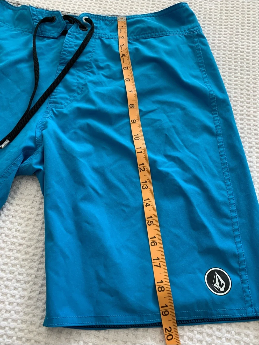 Volcom Men’s Blue Swim Trunks Size 33 Waist
